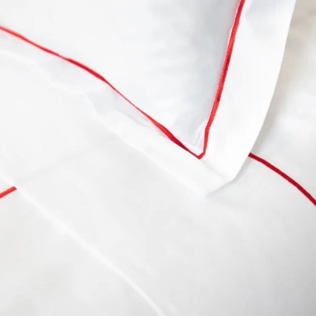 Maison Jean-Vier Drap en satin de coton broderie rouge