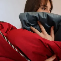 Maison Jean-Vier Édredon et bout de lit Rouge