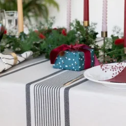 Maison Jean-Vier Nappe en lin et coton à rayures noir et écru