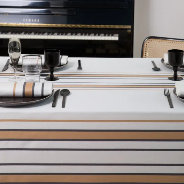 Maison Jean-Vier Nappe en satin de coton à rayures beige