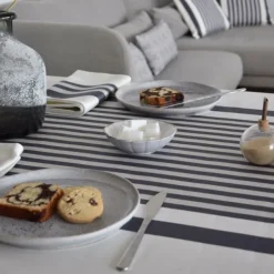 Maison Jean-Vier Nappe grise rayée en satin de coton