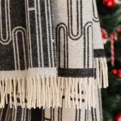 Maison Jean-Vier Plaid en cachemire et laine gris foncé à franges