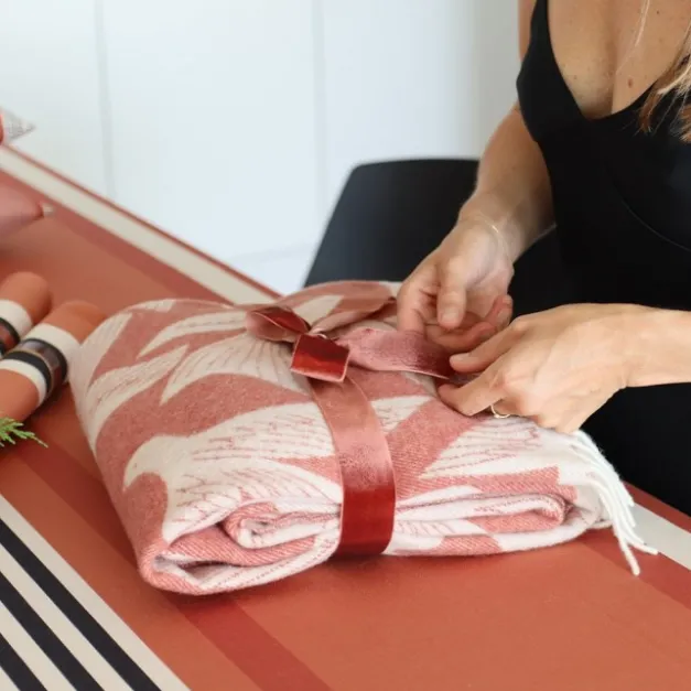 Maison Jean-Vier Plaid terracotta en laine et cachemire avec motifs