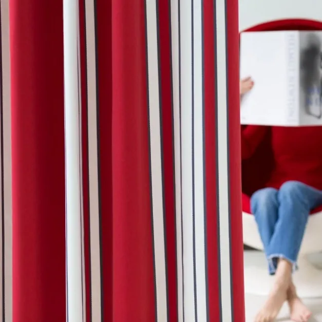 Maison Jean-Vier Rideau en satin de coton rouge à rayures